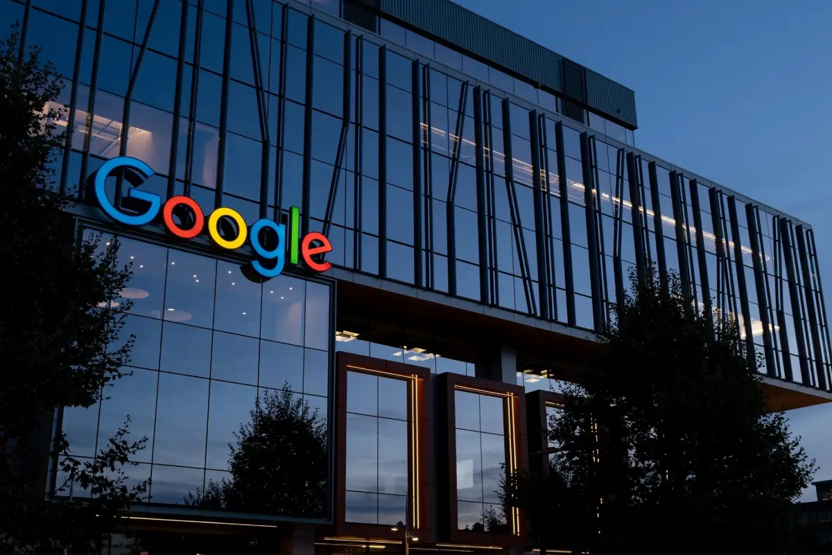 Google Realiza Cortes