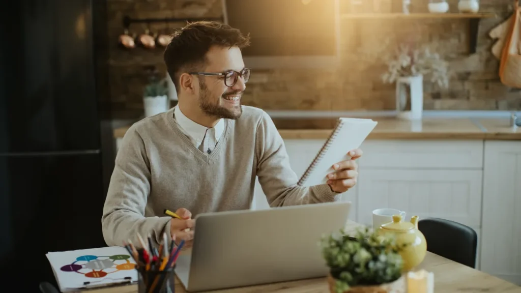Homem ilustrando como empreender na internet em casa