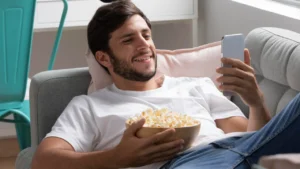 Ganhar dinheiro assistindo vídeos.